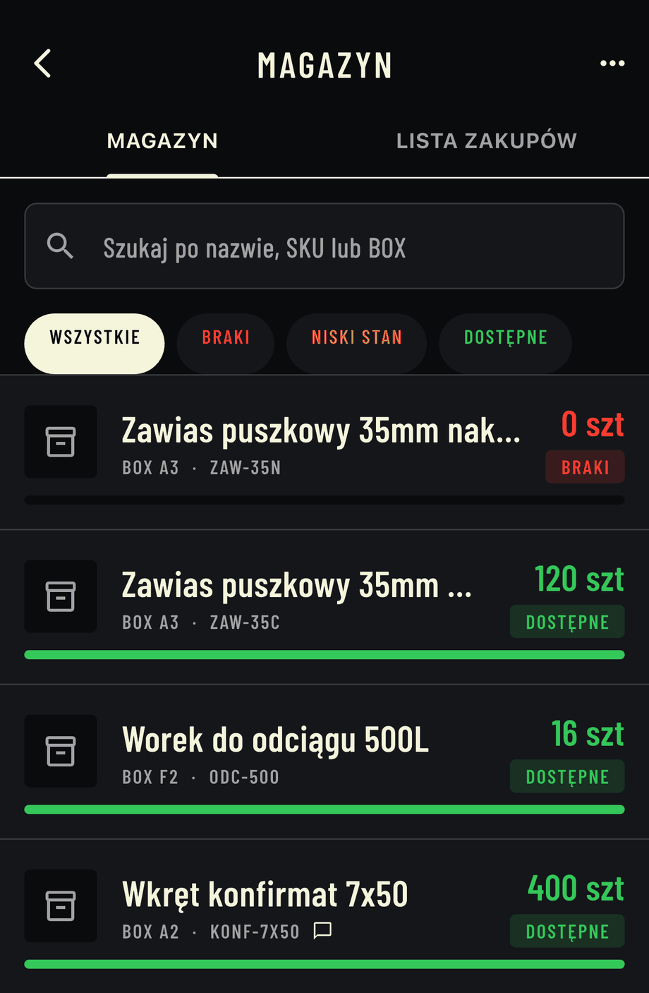 Lista magazynu w aplikacji Stocker. Zawias puszkowy ZAW-35N w BOX A3 — 0 szt, braki. Zawias puszkowy ZAW-35C w BOX A3 — 120 szt, dostępne. Worek do odciągu ODC-500 w BOX F2 — 16 szt. Wkręt konfirmat KONF-7X50 w BOX A2 — 400 szt.